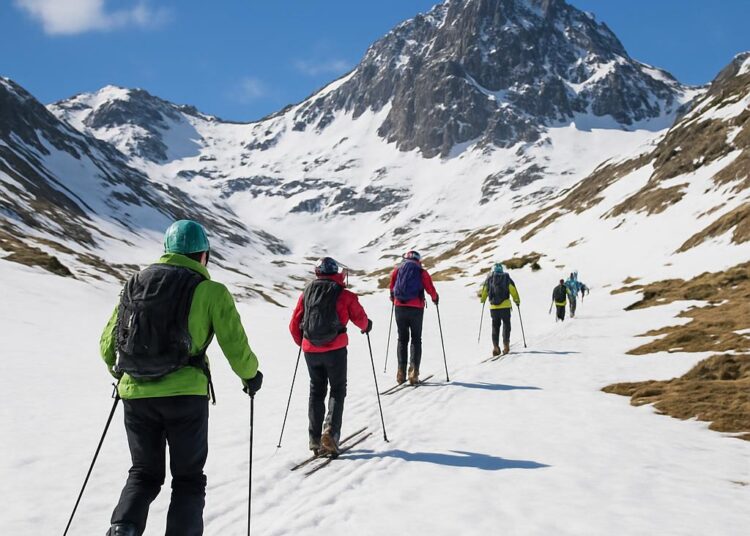 Montagne. Stations de ski : atteindre les sommets, neige ou pas.