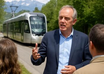 Haute-Savoie : Martial Saddier critique la gestion du Tramway du Mont-Blanc.