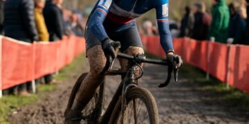 Cyclo-cross : Lise Revol défend son titre national et aspire au doublé mondial.