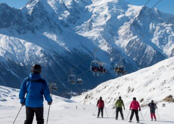 Mont-Blanc : Stations de ski prolongeant la saison hivernale.