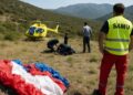 Alpes-de-Haute-Provence : un parapentiste se blesse gravement après une chute de 25 mètres.