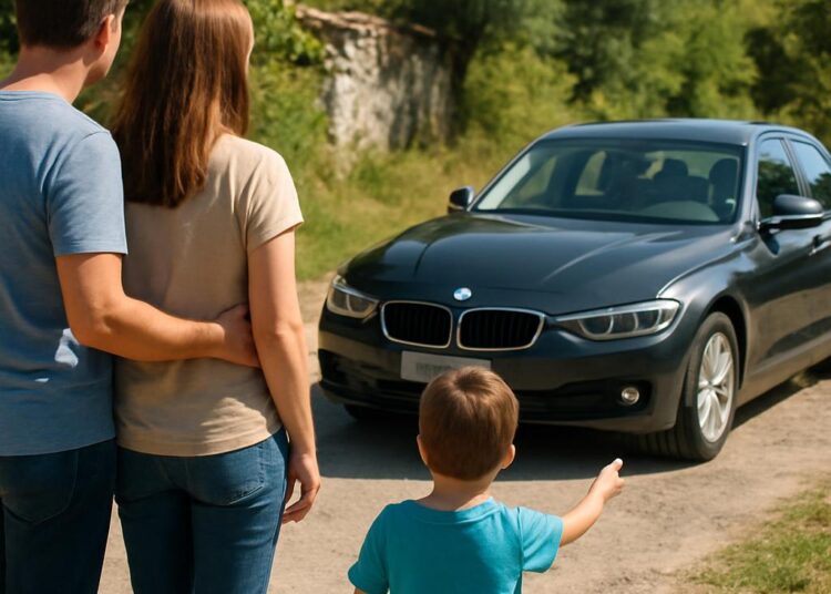 Ardèche : Un enfant de 5 ans remporte un concours et fait cadeau d'une BMW à ses parents.