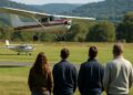 Ardèche : Un aéroclub défie les idées reçues pour séduire des pilotes.