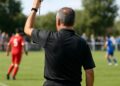Football : Après 46 ans et 1500 matchs, Farid Bazri suspend son sifflet.