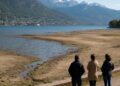 Haute-Savoie : le niveau du lac d'Annecy en déclin, suivi de près.