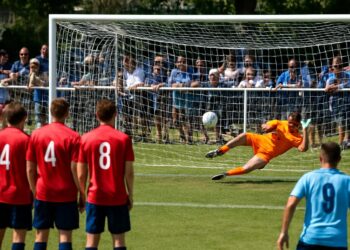 Football - Coupe de France : Le gardien de Rumilly Vallières stoppe trois penalties face au FC Foron.